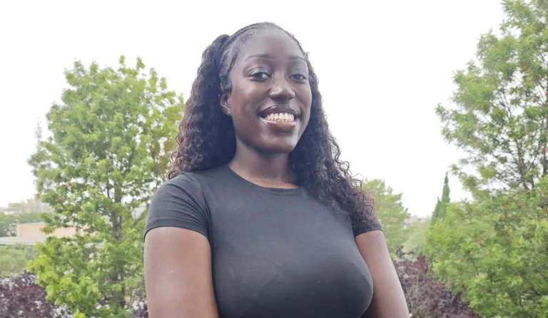 La salouense Fati Fall Loum jugará en la liga universitaria de baloncesto de EEUU: «Estoy muy emocionada» Fati Fall Loum, en Salou