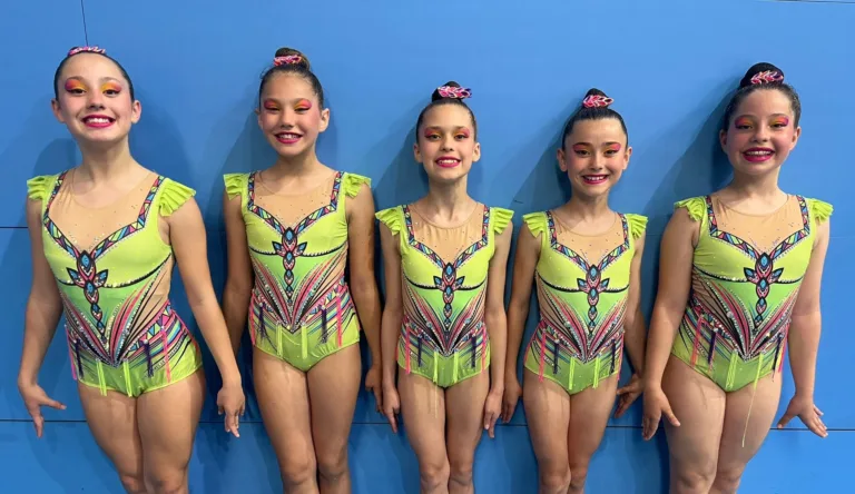 L’Aleví B ‘Río’ del Club Rítmica Cambrils brilla a la Final Nacional i culmina una gran temporada escolar L'Aleví B 'Río' del Club Rítmica Cambrils