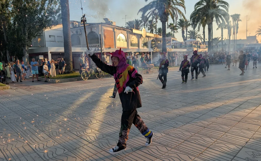 La festa a Salou va començar al passeig Jaume I