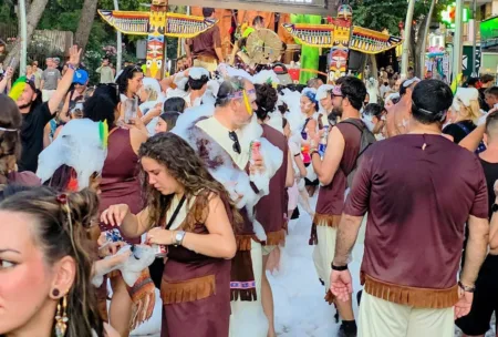 El Cors d'Estiu Salou contó con cañones de espuma