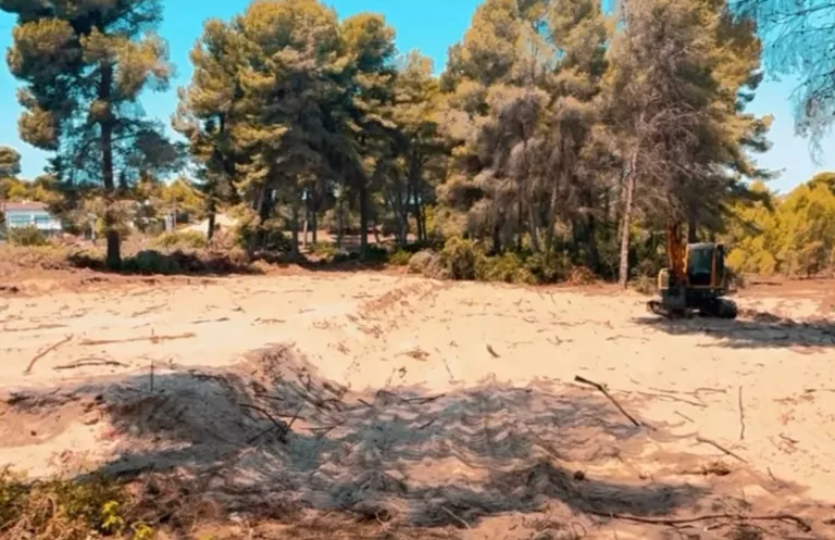 Empiezan las obras del instituto-escuela de Cap Salou Los terrenos donde está previsto el futuro centro escolar de Cap Salou