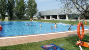 Imagen de archivo de la piscina de Vila-seca