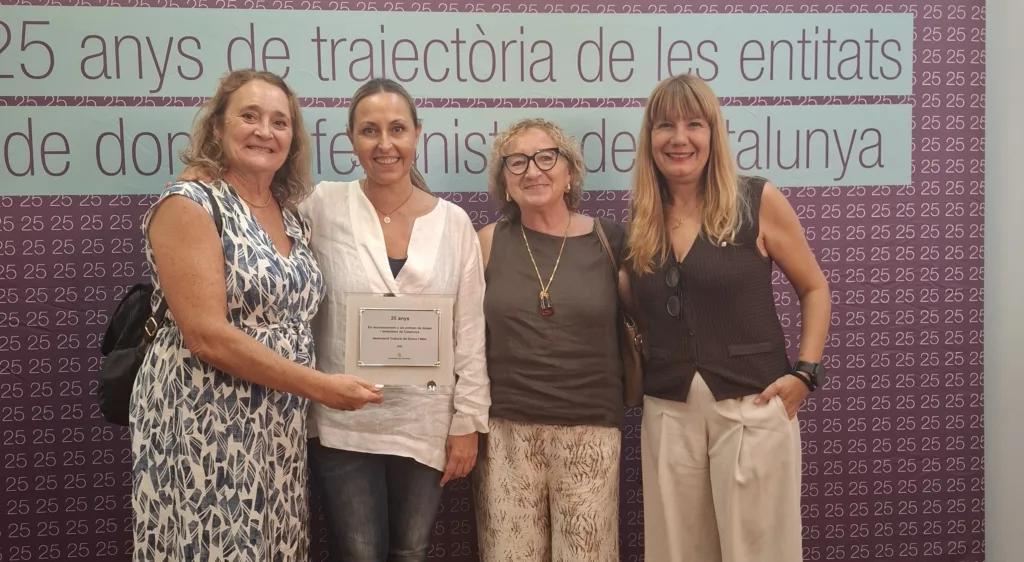 Representants de l'Associació Cultural de Dones L’Alba, a Barcelona