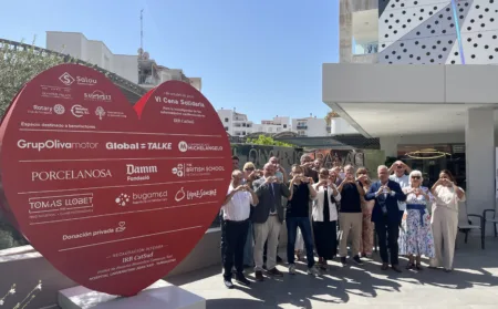 Foto de presentación de la cena solidaria