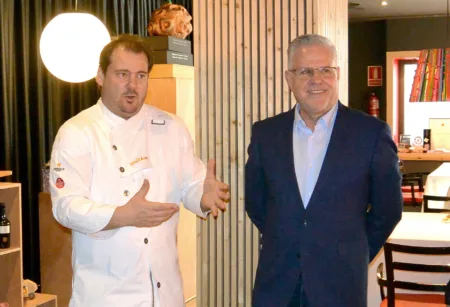 Granados lamenta el cierre de Deliranto, pero asegura que Pep Moreno seguirá siendo embajador de Salou Pep Moreno y Pere Granados, en Deliranto, en una imagen de archivo