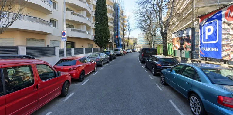 El tiroteo ha tenido lugar en la calle Prat d'en Carbó